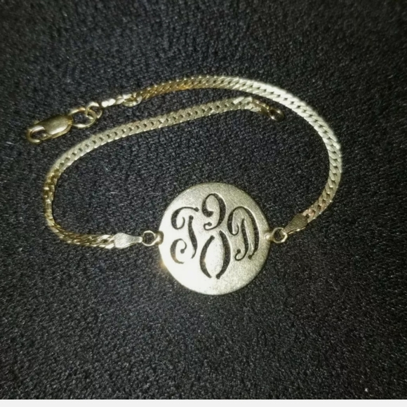 ***SOLD***14kt Solid Gold T and D Initial Bracelet - Picture 9 of 10